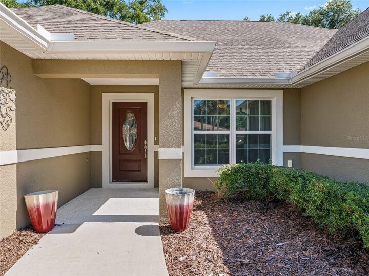 Property Photo: 5331 Grove Manor FL 32159