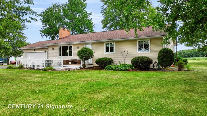 Property Photo: 455 S Vernon Road MI 48817
