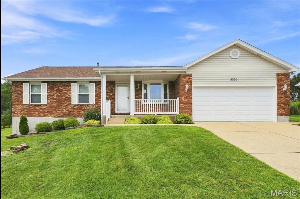 Property Photo:  3235 Rosedale Drive  MO 63010 