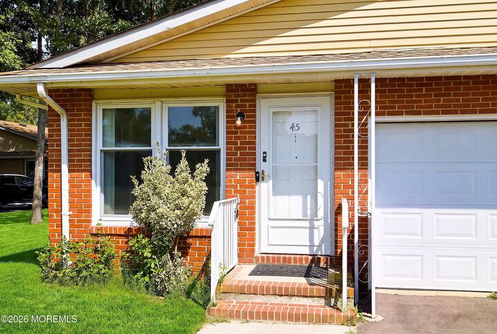 Property Photo:  45 Dogwood Road  NJ 08050 