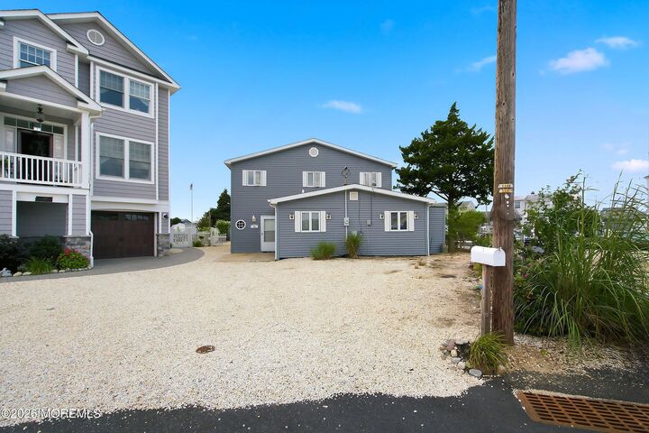 Property Photo: 72 Rosalyn Drive NJ 08050