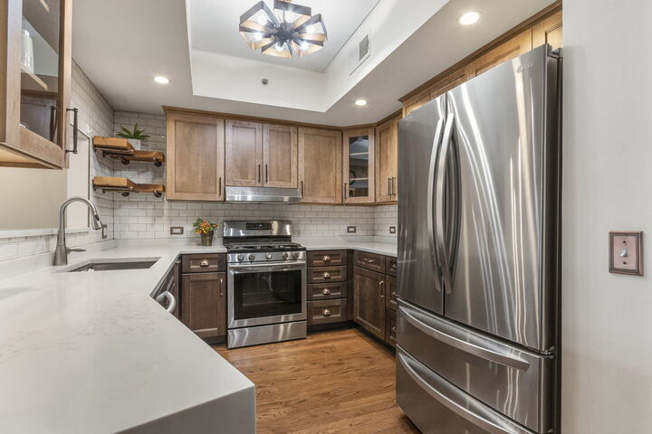 Property Photo: 310 S Main Street 209 IL 60148