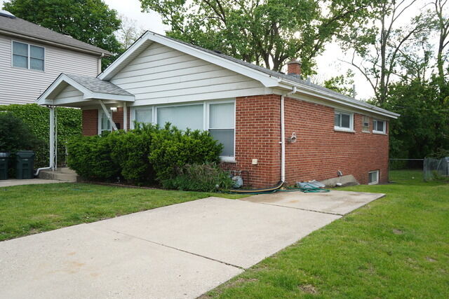 Property Photo:  8660 Frontage Road  IL 60053 