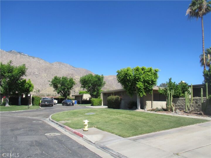 Property Photo: 1152 Tiffany Circle N CA 92262