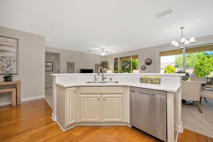 Property Photo: 408 Daylily Lane CA 95648