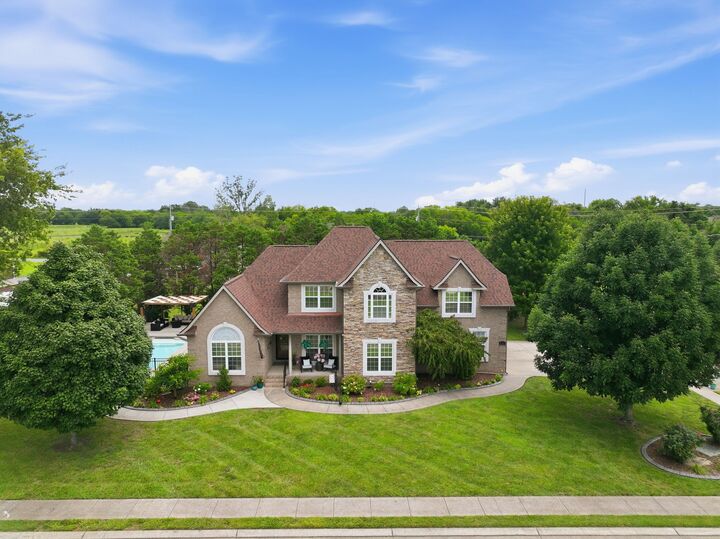 Property Photo:  2725 Aristocrate Dr  TN 37128 