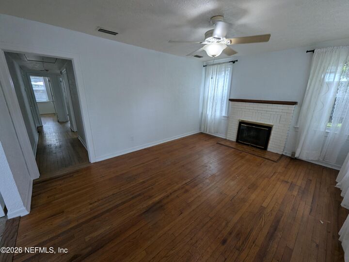 Property Photo: 5143 Palmer Avenue FL 32210