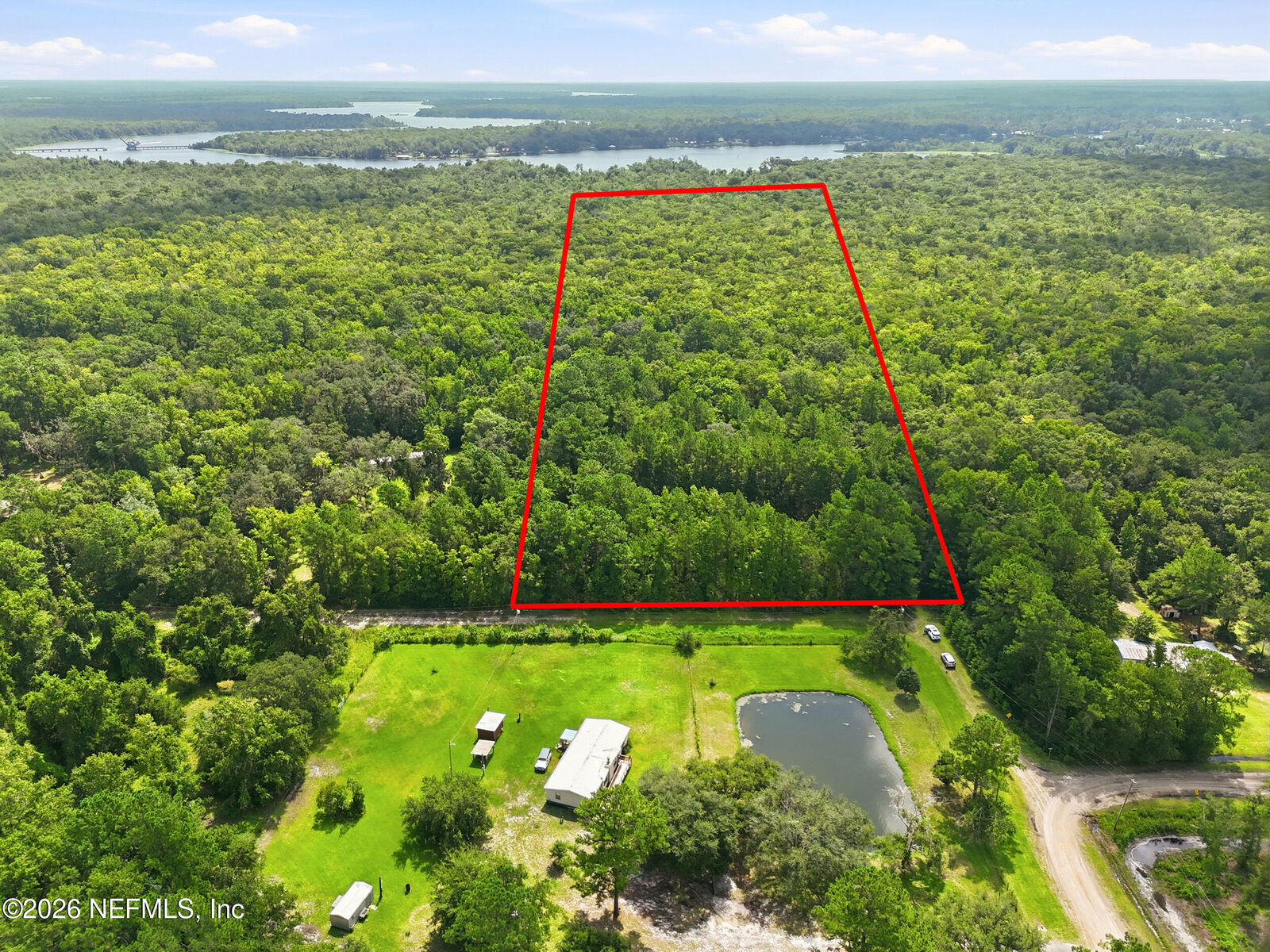 Property Photo: 143 Pine Tree Road FL 32177