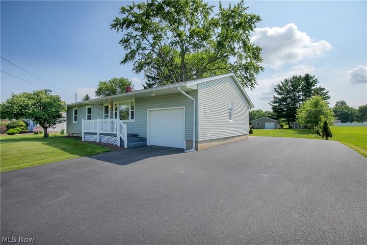 Property Photo:  4310 Ridge Road  OH 44410 
