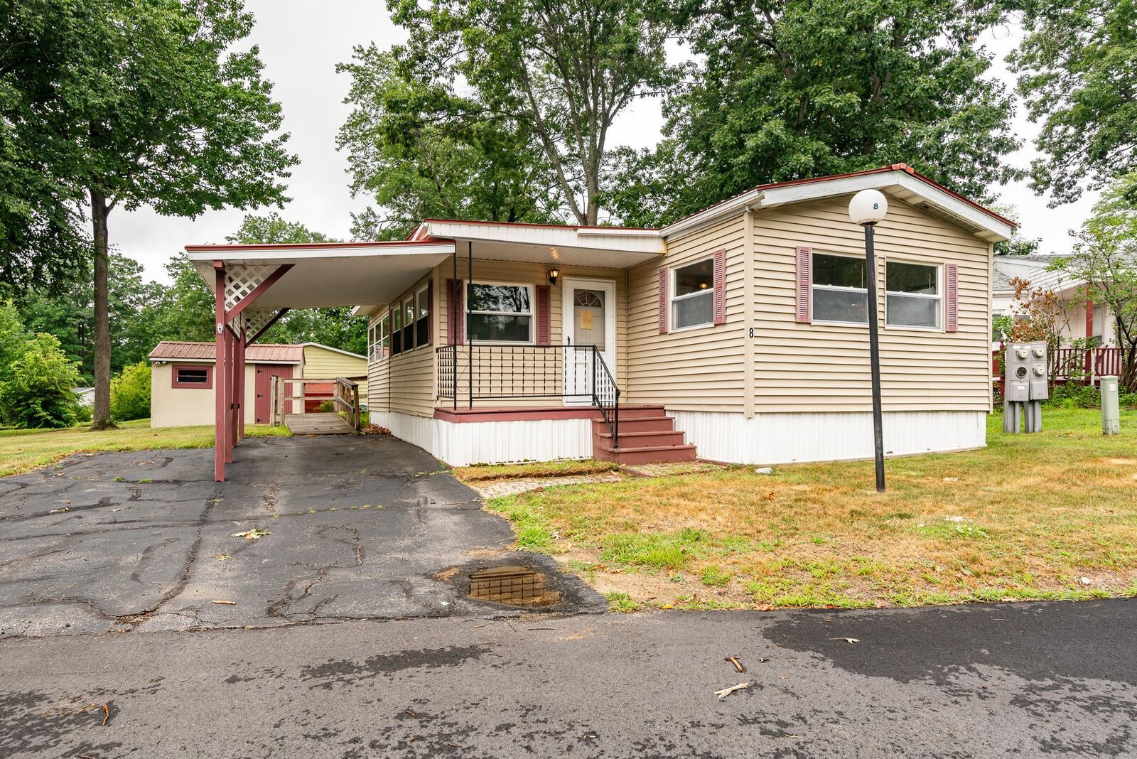 Property Photo:  8 South Dewberry Lane  NH 03867 