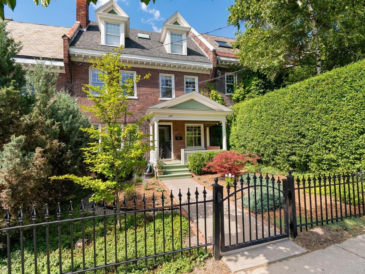 Property Photo:  274 College Street  VT 05401 