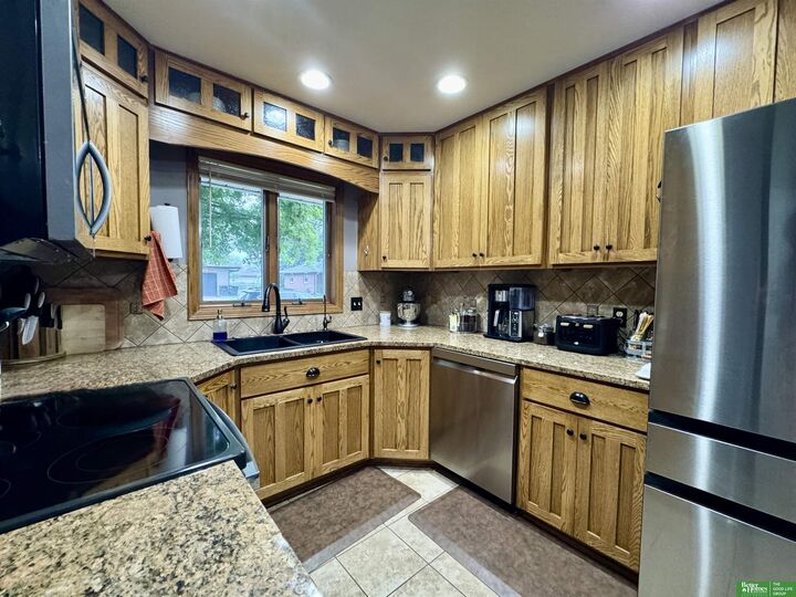 Property Photo:  20 Eastridge Drive  NE 68467 