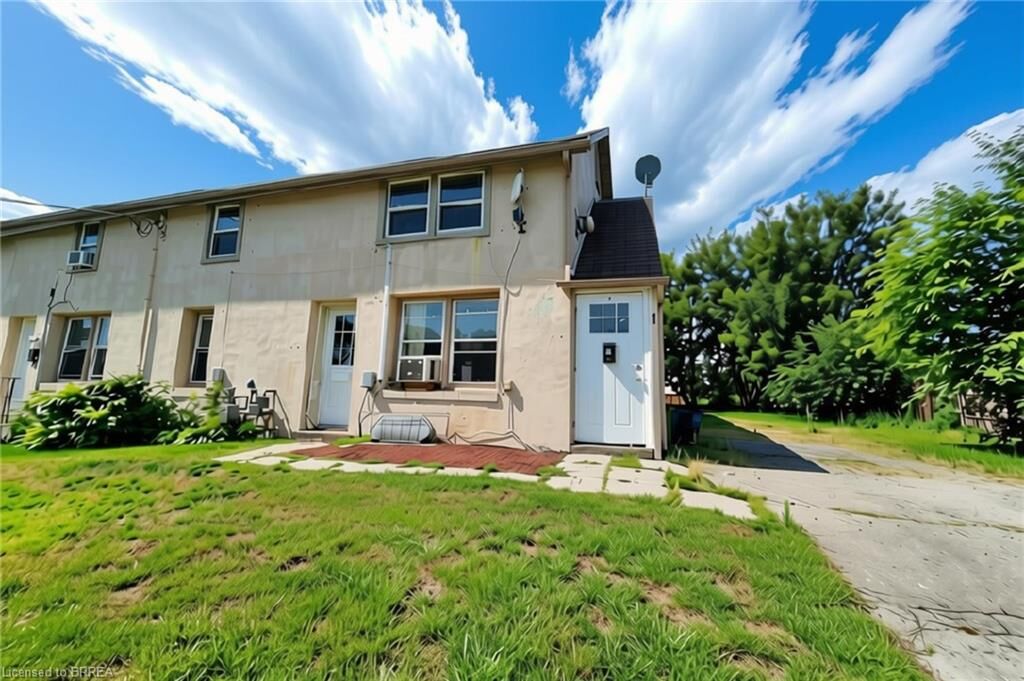 Property Photo:  301 Campbell Street 1  ON N3S 5B6 