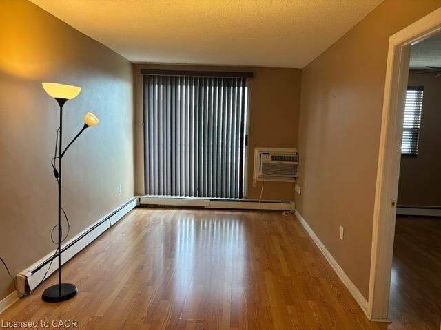 Property Photo:  30 Summit Avenue 604  ON L8V 2R8 