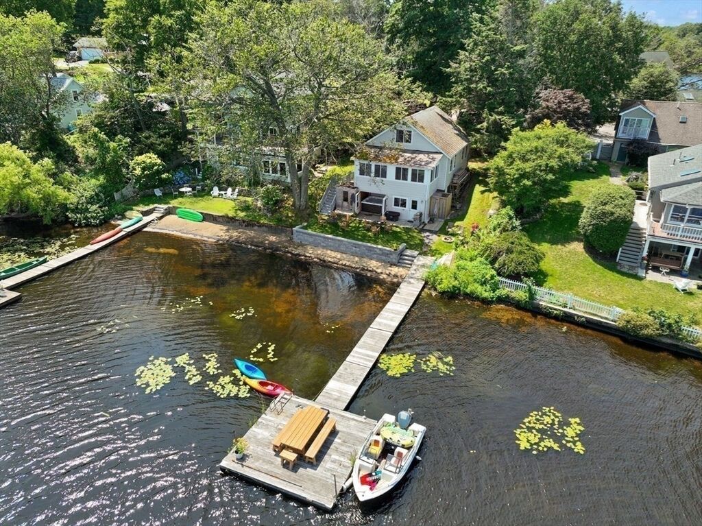 Property Photo:  44 Lakeshore Dr  MA 01929 