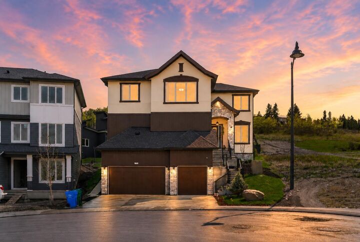 148 Crestridge Terrace SW — photo 1