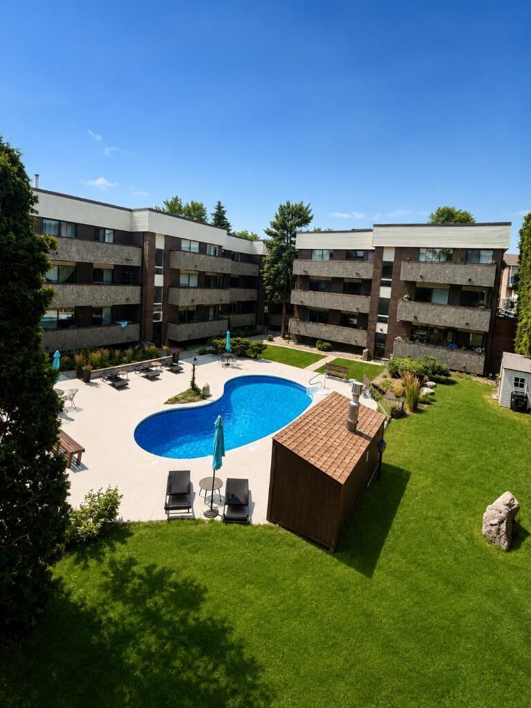 Property Photo:  2207 8 Avenue 201  AB T1J 4G1 