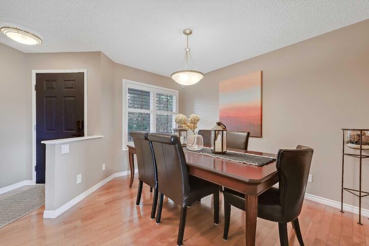 Property Photo: 46 Spring View SW AB T3H 3S7