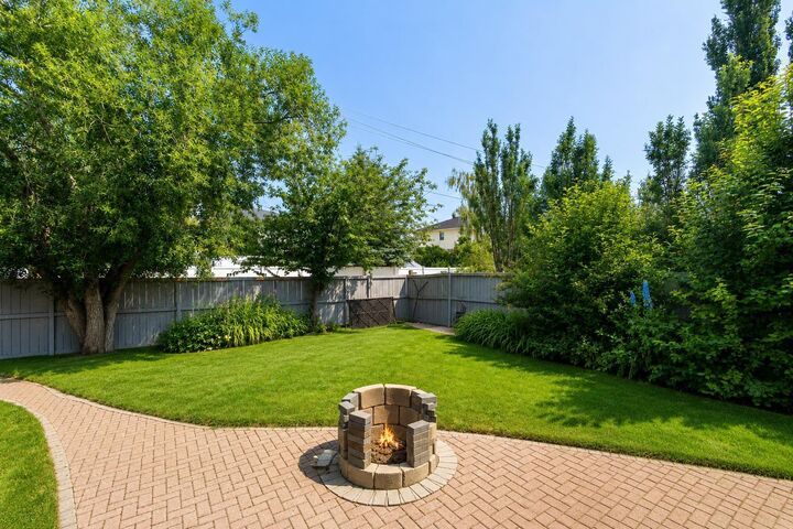 Property Photo: 136 Harvest Hills Drive NE AB T3K 3Y1
