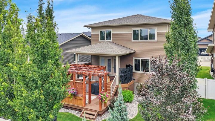 Property Photo:  74 Lazaro Close  AB T4R 0R8 