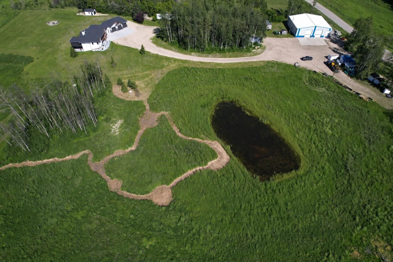 Property Photo: 71056 Twp 705 Road AB T8V 2Z8