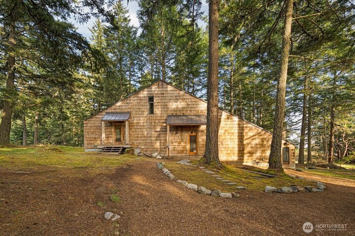 Property Photo: 28 Channel Heights Way WA 98250