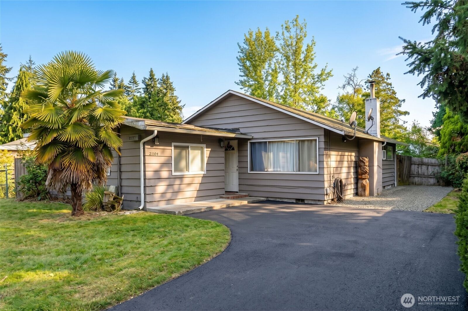 Property Photo:  23504  58th Avenue W  WA 98043 