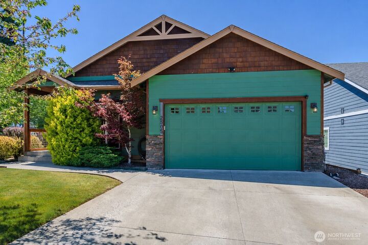 Property Photo:  2505  Elmont Court  WA 98229 