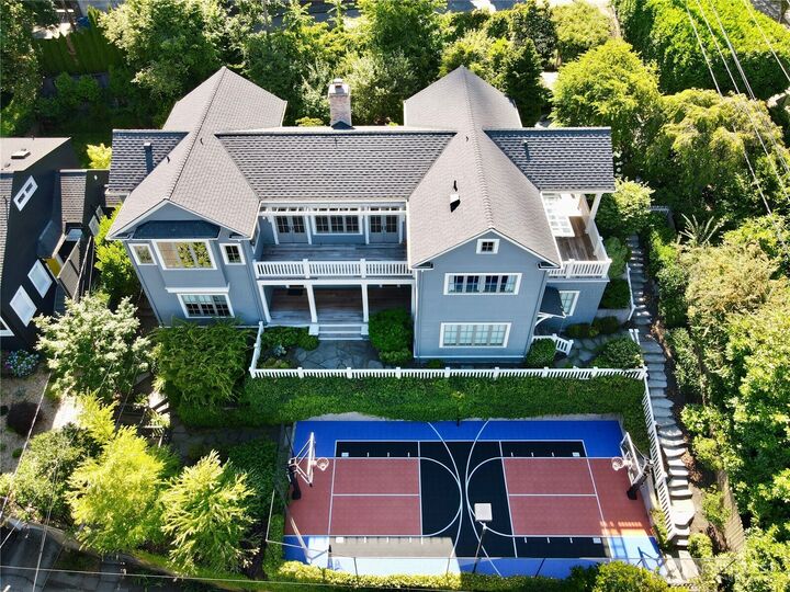 Property Photo:  403  Galer Street  WA 98109 