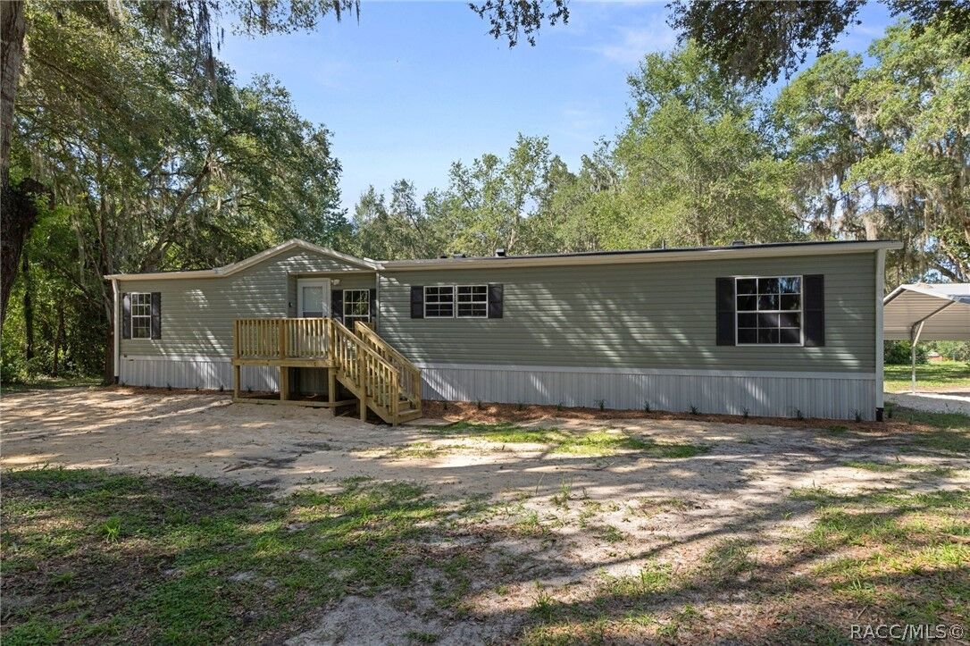 Property Photo: 11437 N Young Drive FL 34433