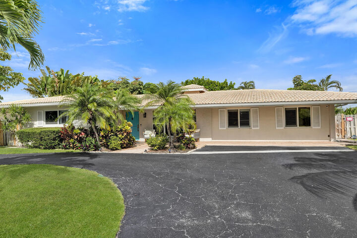 Property Photo:  5707 NE 16th Terrace  FL 33334 