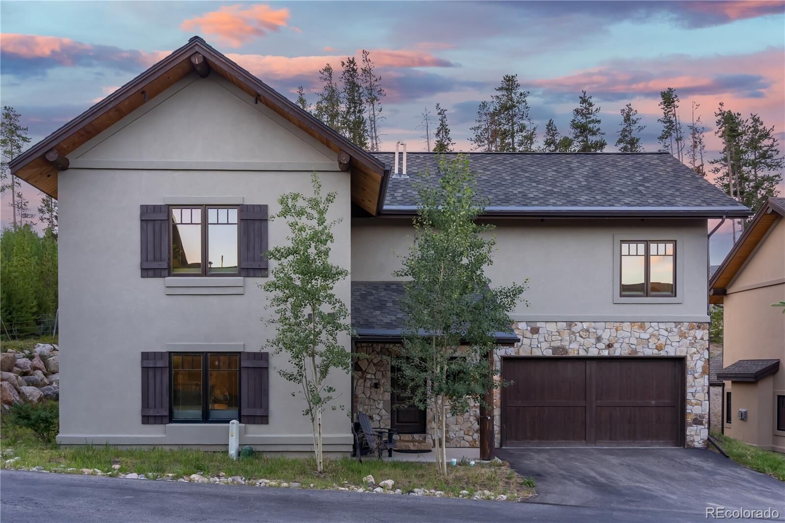 Property Photo:  220 County Road 8332  CO 80442 