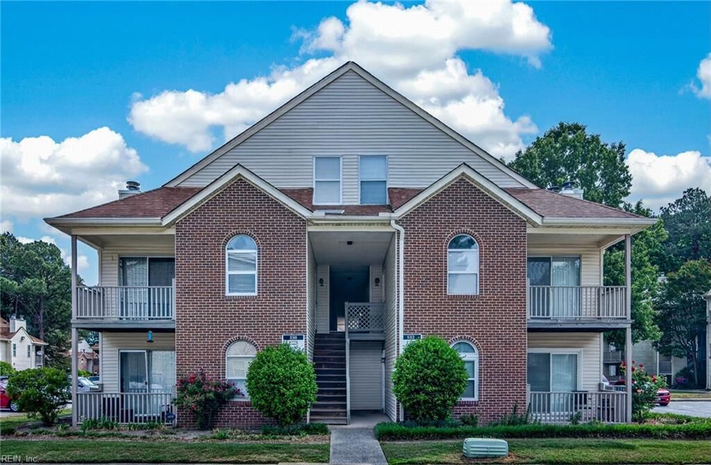 Property Photo:  532 Pineland Cir 203  VA 23608 
