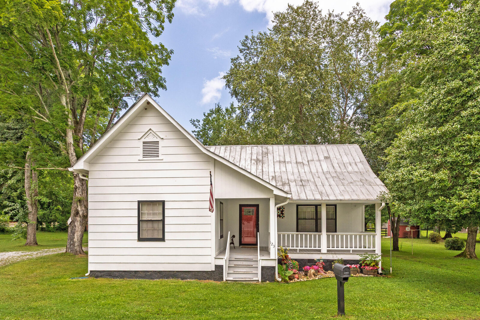 Property Photo:  123 Leggett Road  TN 37373 