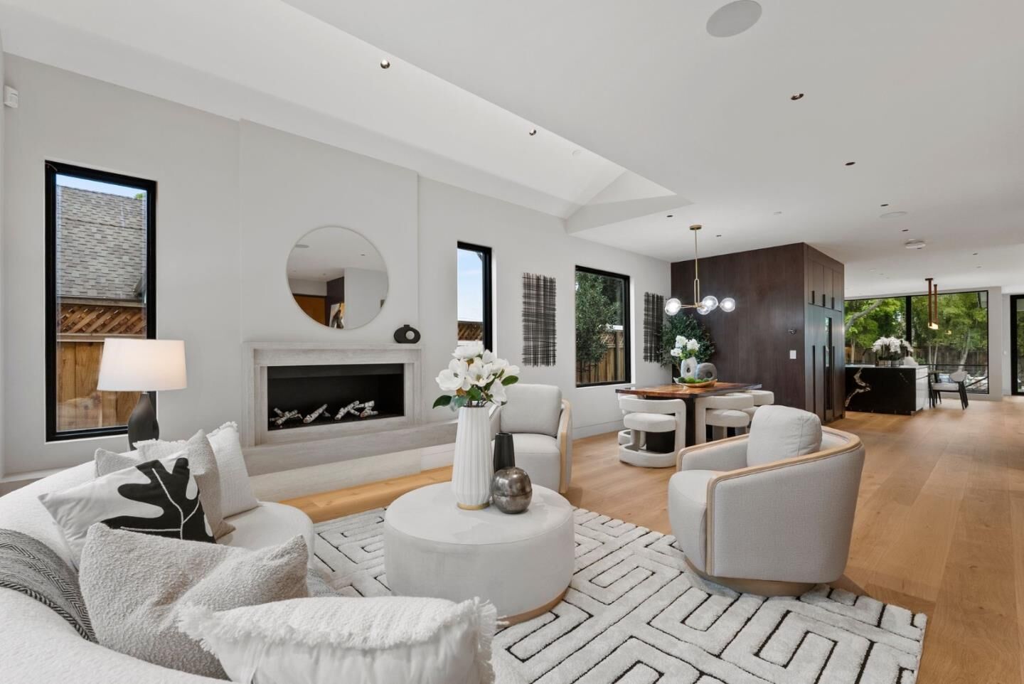 Property Photo: 618 Tennyson Avenue CA 94301