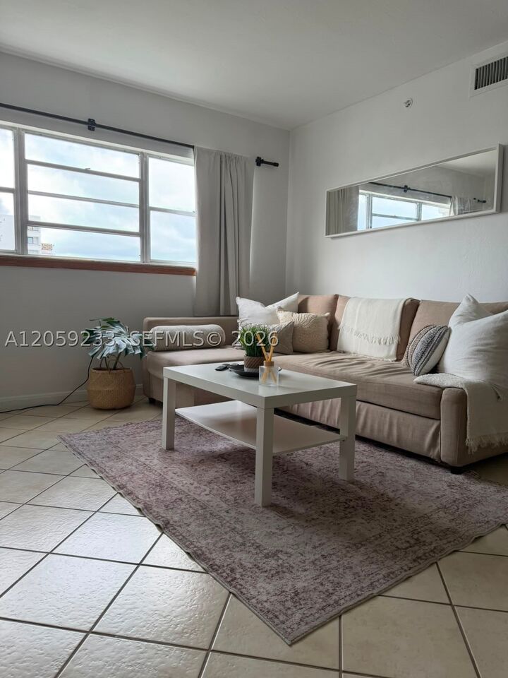 Property Photo: 1881 Washington Ave 10F FL 33139