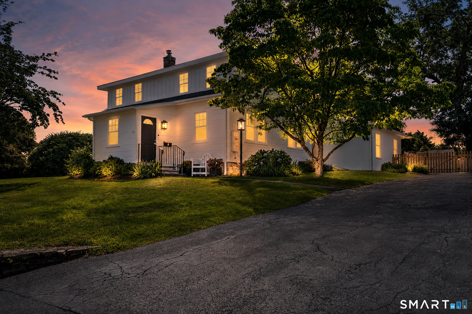 Property Photo:  6 Hillsdale Avenue  CT 06877 