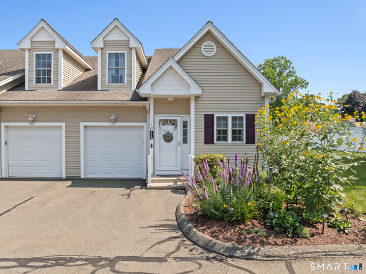 Property Photo:  500 Elm Street 14-5  CT 06473 