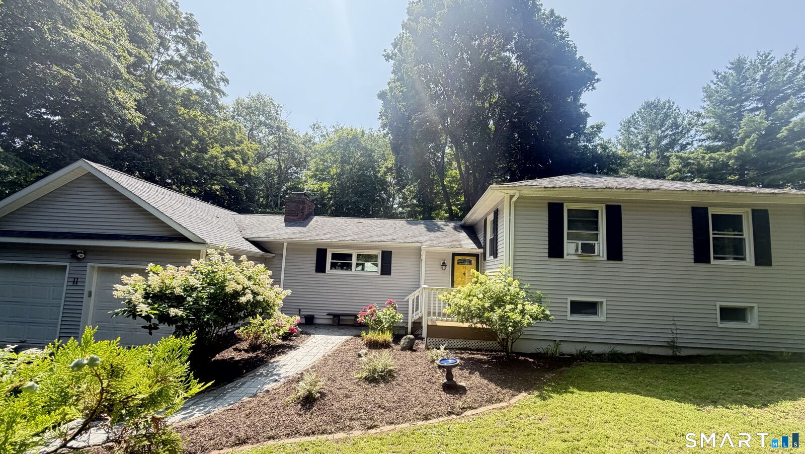 Property Photo:  11 Hall Passway  CT 06811 