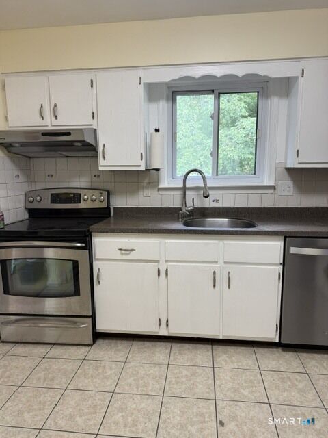 Property Photo: 108 Homestead Lane 108 CT 06804