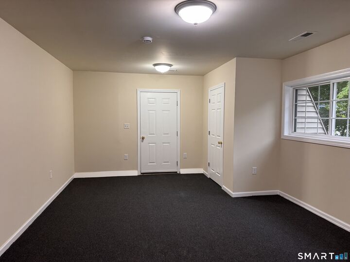 Property Photo:  5 Meadow Street 202  CT 06770 
