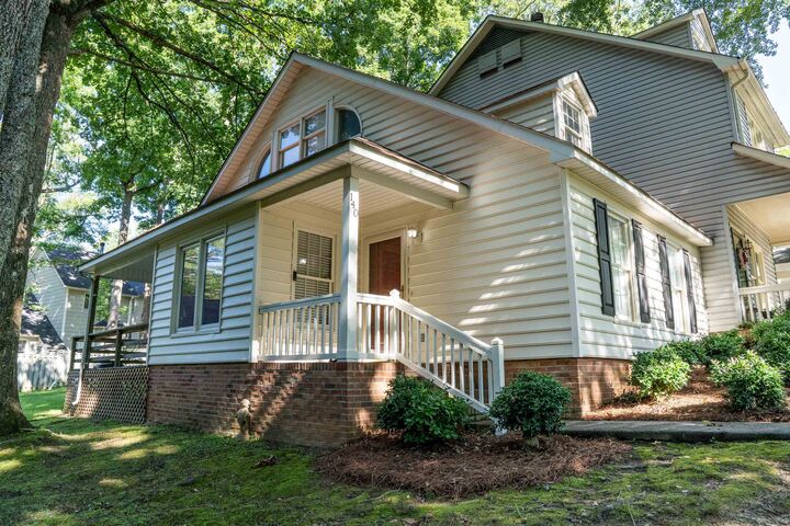 Property Photo: 140 Inwood Court SC 29302