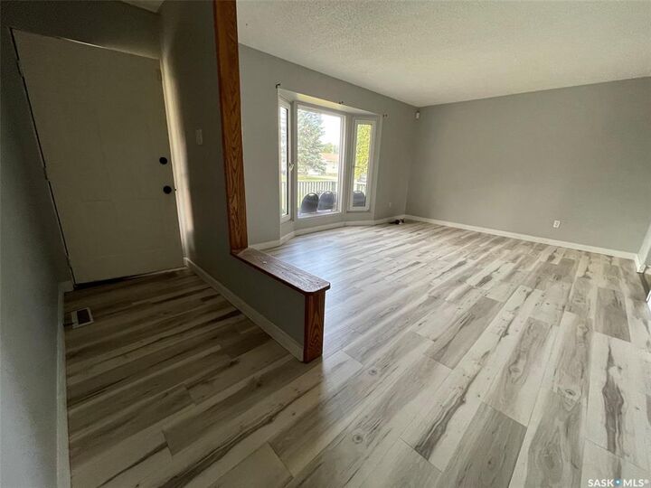 Property Photo:  1331 Spadina Street W  SK S6H 7G6 