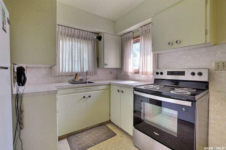 Property Photo: 2730 Argyle Street SK S4S 0K6