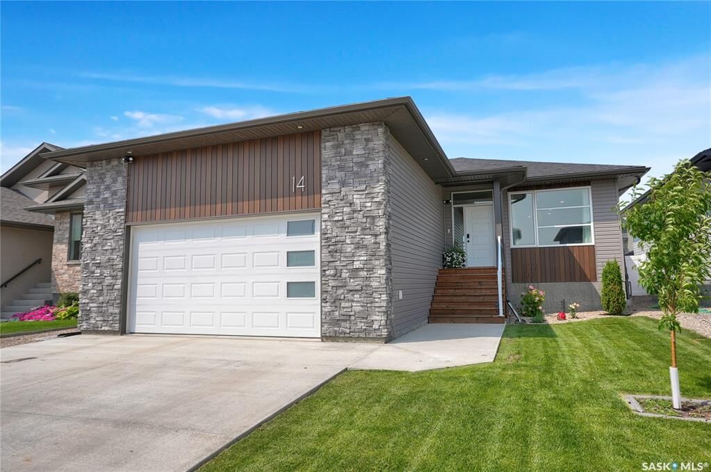 Property Photo:  14 Clunie Court  SK S6J 0E3 