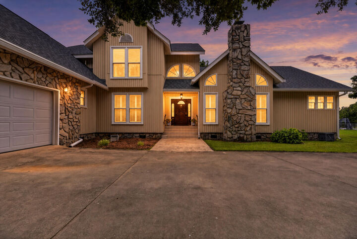Property Photo:  1120 Waters Edge Drive  SC 29148 