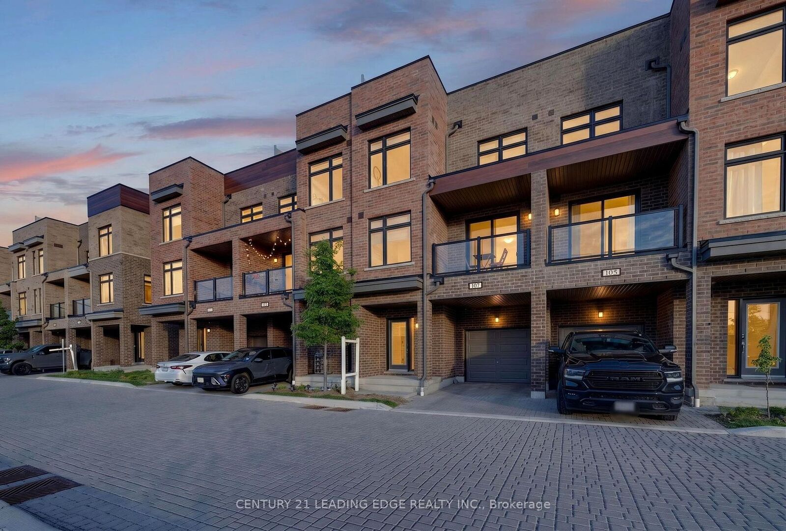 Property Photo:  1865 Pickering Parkway 107  ON L1V 7K3 