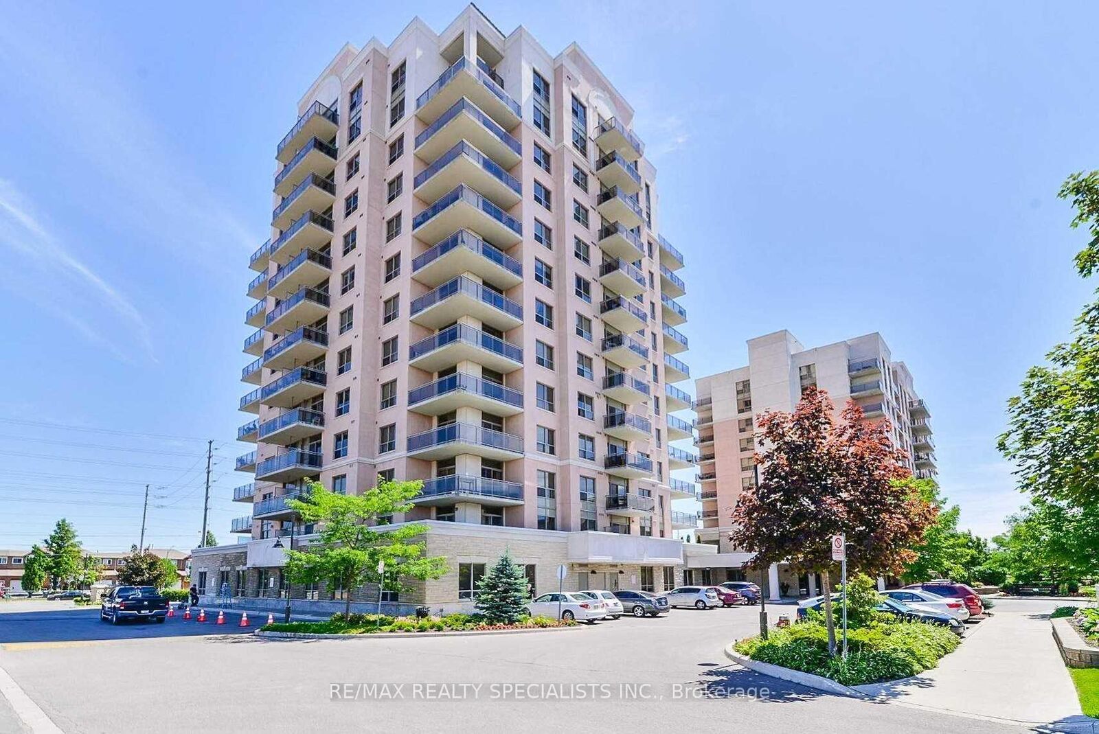 Property Photo:  810 Scollard Court 1007  ON L5V 0A4 