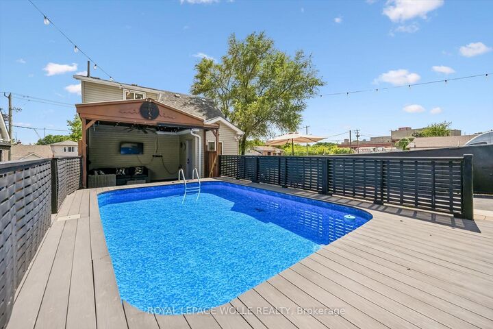 976 Guelph Street — photo 1