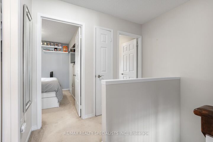 Property Photo: 3370 Redpath Circle ON L5N 8R1